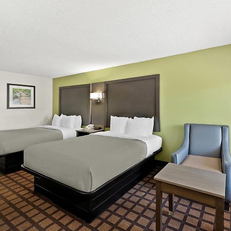Quality Inn Raeford Zewnętrze zdjęcie