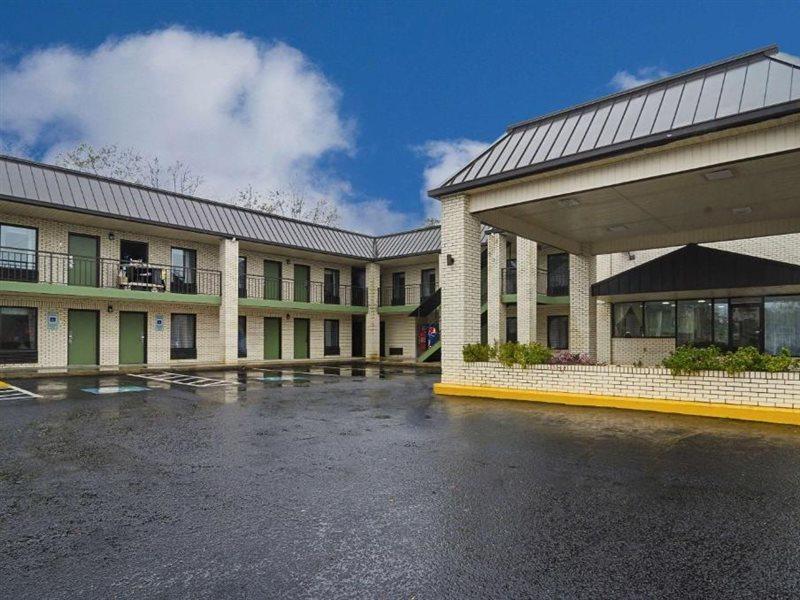 Quality Inn Raeford Zewnętrze zdjęcie