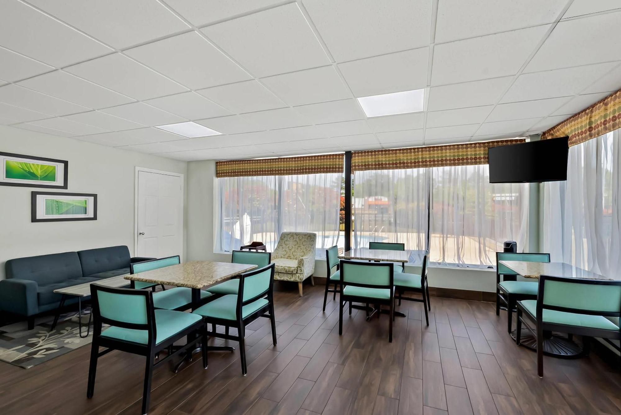 Quality Inn Raeford Zewnętrze zdjęcie