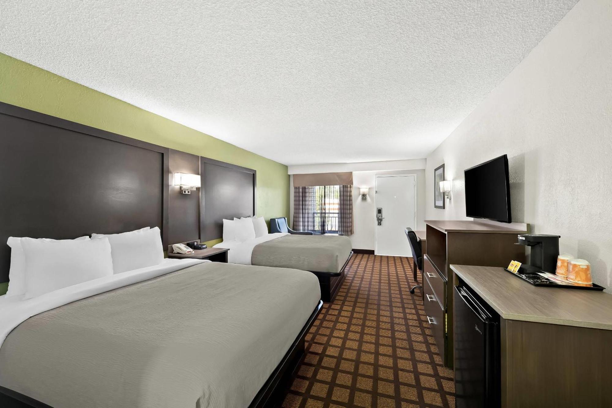 Quality Inn Raeford Zewnętrze zdjęcie