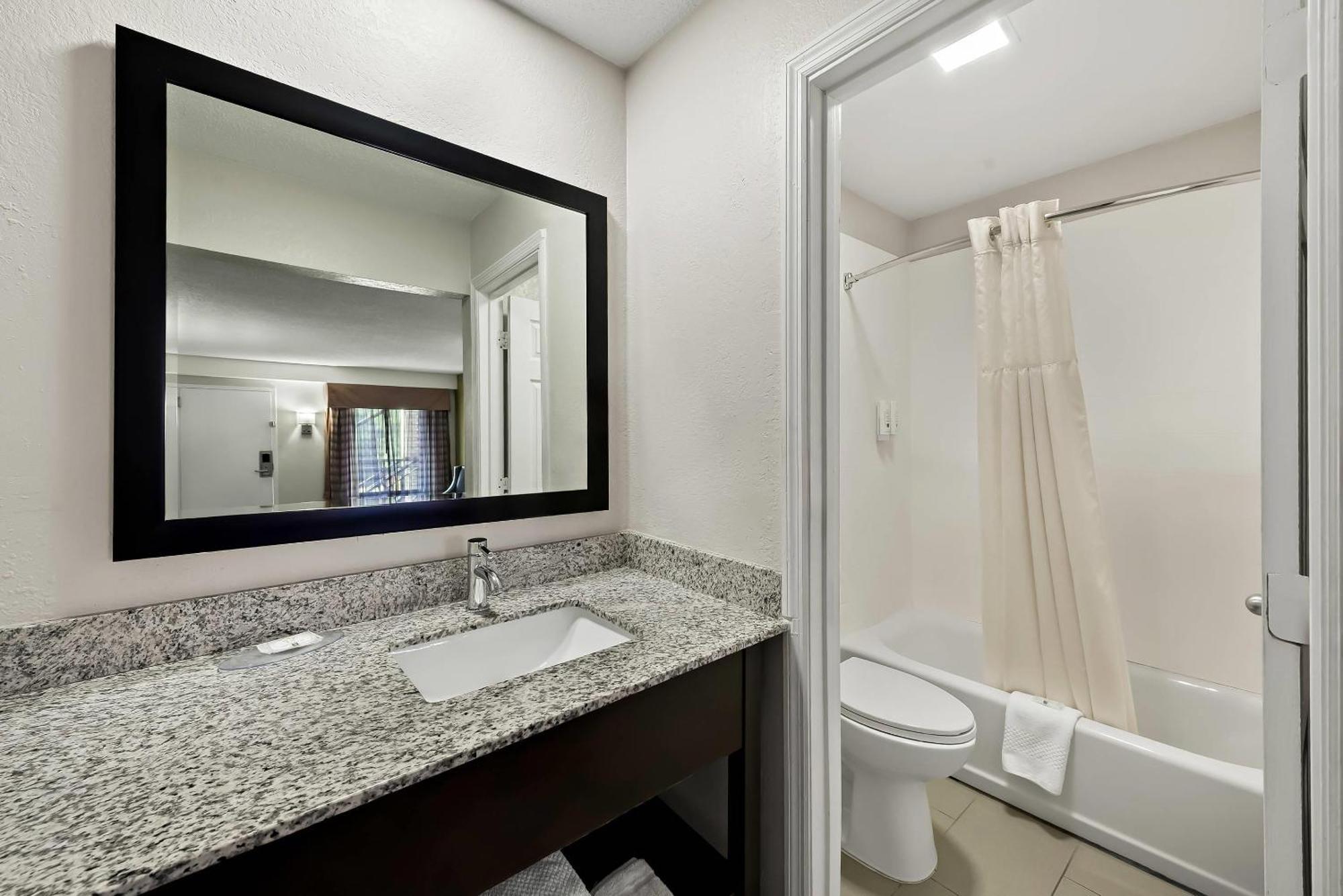 Quality Inn Raeford Zewnętrze zdjęcie